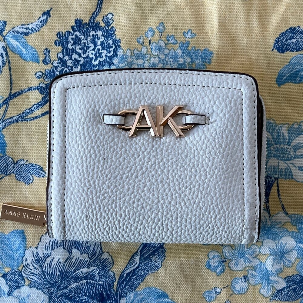 Anne Klein Cream & Gold AK Logo Zip Around Wallet, Excellent Condition!